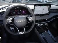 Neu Skoda Superb 150 PS (110 kW) 2026 Graphitegrau Kombi
