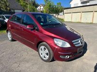 Gebraucht Mercedes B170 116 PS (85 kW) 2008 Rot Van / Kleinbus