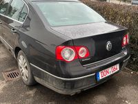 Gebraucht VW Passat 140 PS (102 kW) 2005 Schwarz Limousine