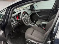 Gebraucht Opel Astra 110 PS (80 kW) 2014 Schwarz Kombi