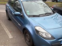 Gebraucht Renault Clio GrandTour Night&Day 105 PS (77 kW) 2011 Blau Kombi