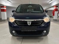 Gebraucht Dacia Lodgy Lauréate 102 PS (75 kW) 2017 Blau Van / Kleinbus