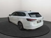 Gebraucht Skoda Superb Selection 204 PS (150 kW) 2025 Weiss Kombi