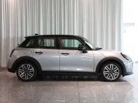 Używany Mini Cooper Classic 114 kW (156 KM) 2025 Srebrny Hatchback