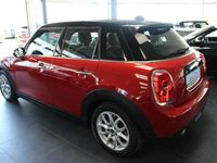 Gebraucht Mini Cooper Pepper 136 PS (100 kW) 2016 Rot Kleinwagen