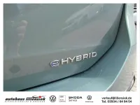 Gebraucht VW Passat Elegance 204 PS (150 kW) 2025 Grün Kombi