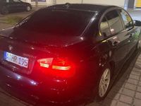 Usata BMW 320 163 CV (119 kW) 2008 Nero Berlina