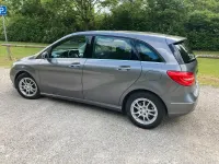 Gebraucht Mercedes B200 136 PS (100 kW) 2014 Grau Kleinwagen