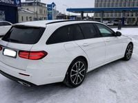 Gebraucht Mercedes E220 Avantgarde 194 PS (142 kW) 2019 Weiß Kombi