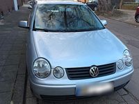 Gebraucht VW Polo Basis 64 PS (47 kW) 2003 Silber Kleinwagen