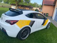Używany Opel Astra GTC Active 170 KM (125 kW) 2013 Biały Sedan/Limuzyna
