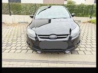 Gebraucht Ford Focus Trend 105 PS (77 kW) 2011 Schwarz Limousine