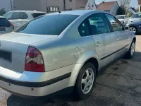 Gebraucht VW Passat 102 PS (75 kW) 2003 Grau Limousine