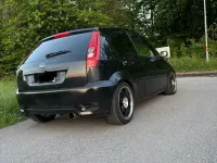Gebraucht Ford Fiesta 80 PS (58 kW) 2005 Schwarz Kleinwagen