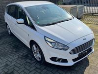 Gebraucht Ford S-MAX Titanium 209 PS (153 kW) 2017 Weiß Van / Kleinbus