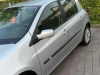 Gebraucht Renault Clio 112 PS (82 kW) 2008 Silber Kleinwagen