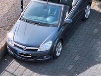 Second-hand Opel Astra 2024 Albastru Cabrio