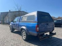 Usado Nissan Navara 103 HP (75 kW) 1999 Azul Pickup