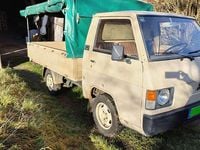 Gebraucht Mitsubishi L300 69 PS (50 kW) 1981 Beige Van