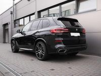 Gebraucht BMW X5 M 530 PS (389 kW) 2021 Black sapphire metallic SUV