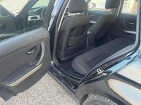 Gebraucht BMW 330 245 PS (180 kW) 2010 Schwarz Kombi