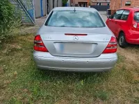 Gebraucht Mercedes E220 150 PS (110 kW) 2002 Grau Limousine