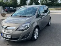 Gebraucht Opel Meriva Innovation 101 PS (74 kW) 2010 Van / Kleinbus