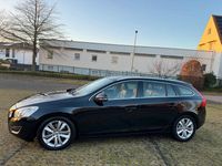 Gebraucht Volvo V60 215 PS (158 kW) 2012 Schwarz Kombi