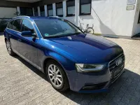 Gebraucht Audi A4 Attraction 177 PS (130 kW) 2012 Blau Kombi