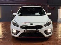 Gebraucht Kia Ceed GT-Track 204 PS (150 kW) 2015 (hw2) deluxeweiss met. Kleinwagen