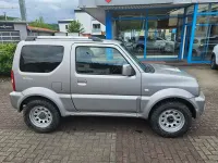 Gebraucht Suzuki Jimny Comfort 86 PS (63 kW) 2017 Steel silvermet SUV