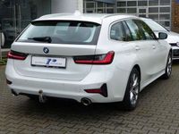 gebraucht BMW 320 i Aut. AHK Navi LifeCockpit DAB LED