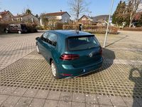 Gebraucht VW Golf VII Comfortline 110 PS (80 kW) 2018 Blau Limousine