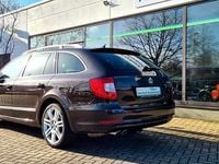 Gebraucht Skoda Superb Elegance 170 PS (125 kW) 2012 Schwarz Kombi