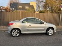 Gebraucht Peugeot 206 CC Quiksilver 109 PS (80 kW) 2005 Silber Cabrio