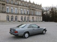 Second-hand Mercedes E300 179 CP (131 kW) 1988 Gri Coupe