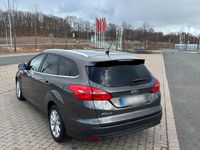 Gebraucht Ford Focus 120 PS (88 kW) 2015 Grau Kombi