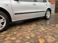 Usata Seat Leon 105 CV (77 kW) 2002 Argento Utilitaria