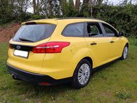 Gebraucht Ford Focus 120 PS (88 kW) 2018 Gelb Kombi