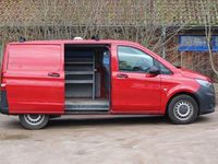 Second-hand Mercedes Vito 88 CP (64 kW) 2015 Roșu Van