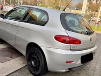 gebraucht Alfa Romeo 147 1.9JTD Multijet/Klimaautomatik/Ledersitze/Tempomat