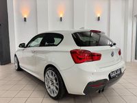 Gebraucht BMW 120 M Sport 184 PS (135 kW) 2017 Weiß Kleinwagen