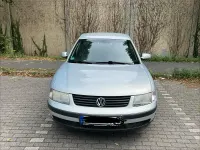 Gebraucht VW Passat 125 PS (91 kW) 1998 Silber Limousine