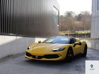 Gebraucht Ferrari 296 828 PS (608 kW) 2024 Gelb Cabrio