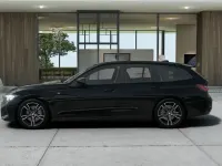 Gebraucht BMW 330 Performance 258 PS (189 kW) 2024 Schwarz Kombi