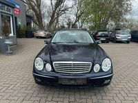 Gebraucht Mercedes E240 177 PS (130 kW) 2005 Blau Limousine