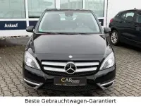 Gebraucht Mercedes B180 109 PS (80 kW) 2012 Schwarz Kleinwagen