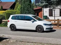 Gebraucht VW Touran Comfortline 116 PS (85 kW) 2019 Weiß Van / Kleinbus