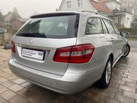 Gebraucht Mercedes E220 Elegance 170 PS (125 kW) 2011 Silber Kombi