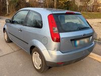 Gebraucht Ford Fiesta 60 PS (44 kW) 2005 Blau Kleinwagen